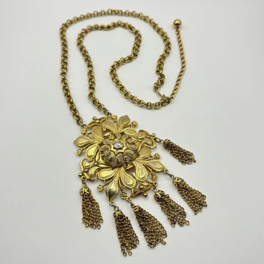 Vintage Gold Tone Chain Fringe Tassel Statement Necklace 24